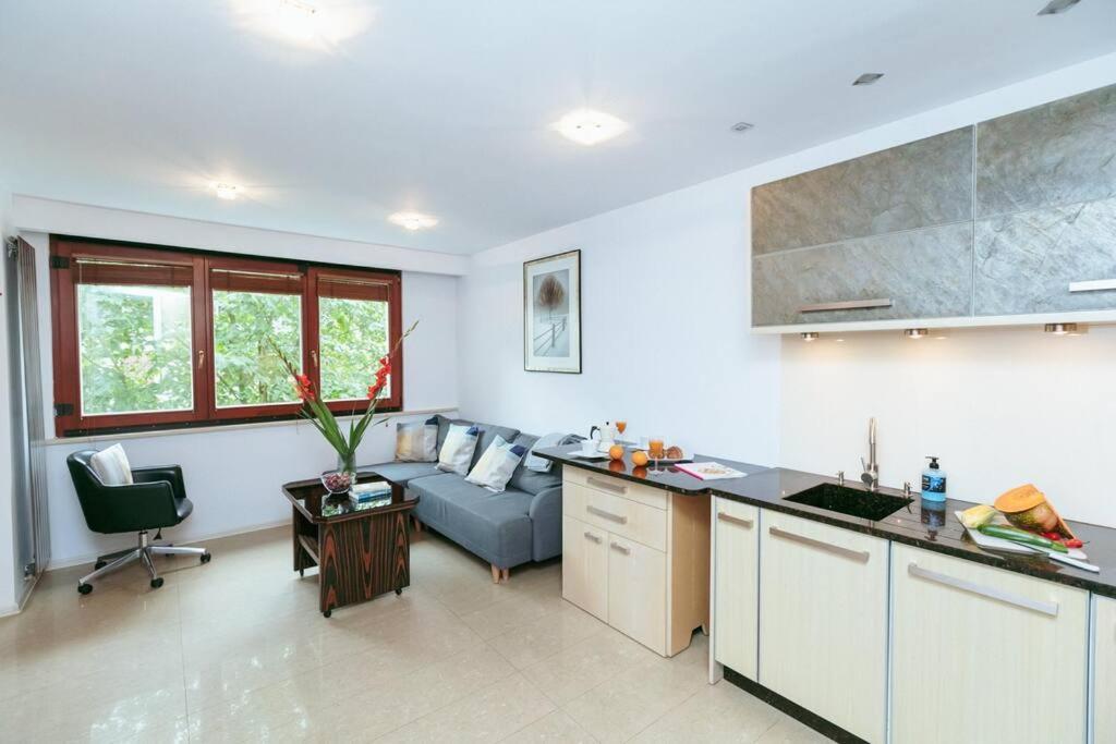Apartment In The Heart Of Warsaw! Exterior photo